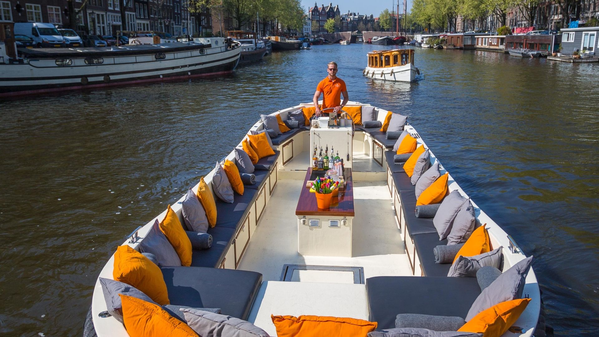 Amsterdam Boat Experience | Private canal cruise in Amsterdam!