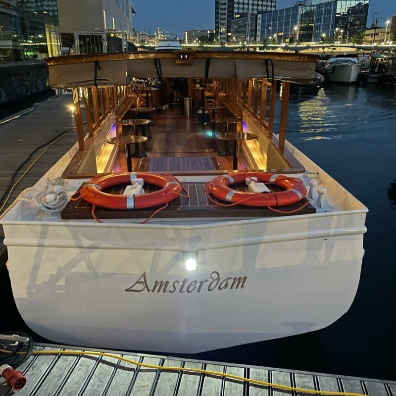 Flagship Roos