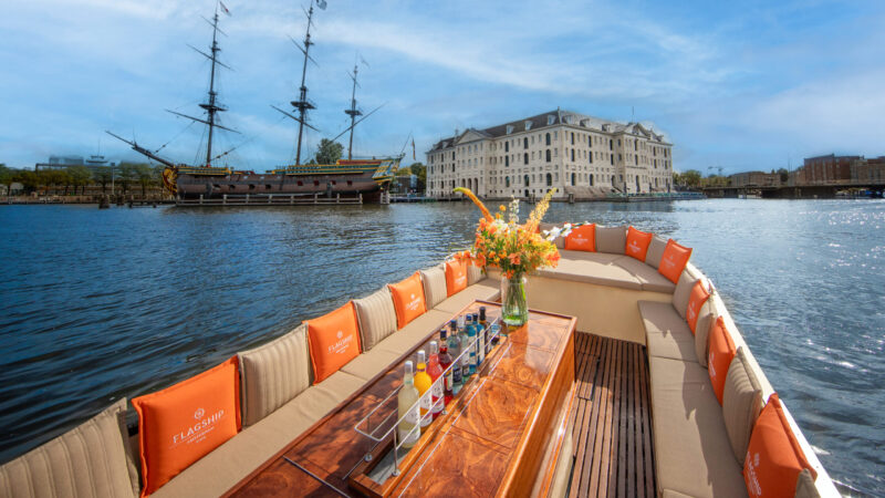 SAIL 2025 op een Luxe Sloep