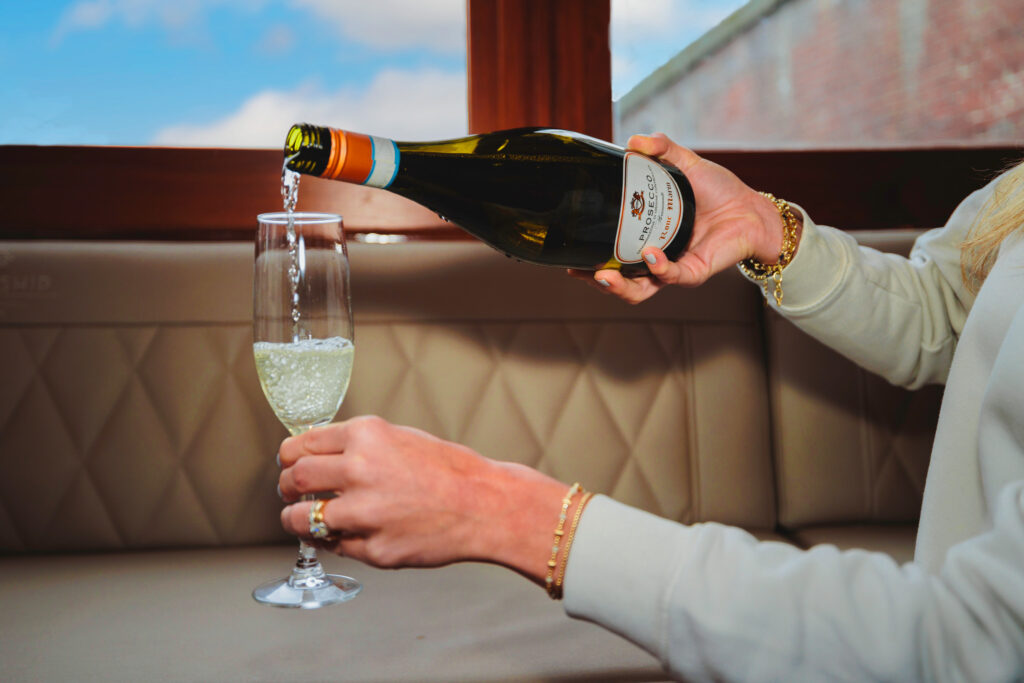 Luxury canal cruise Amsterdam with bubbles
