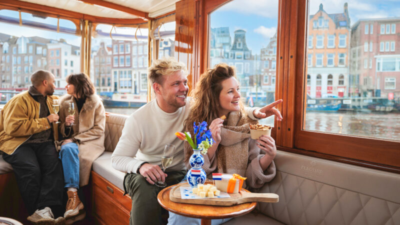 Luxury canal cruise Amsterdam with bubbles