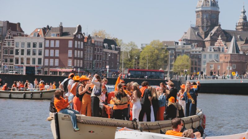 koningsdag boot amsterdam